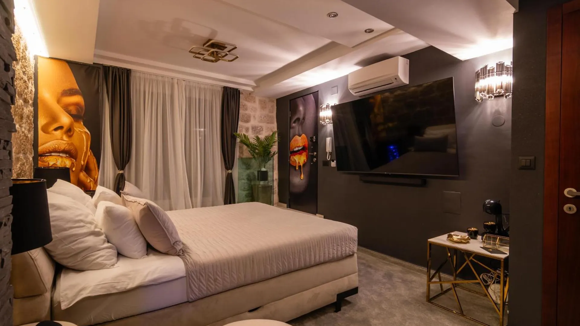 Vip Gold Room Pag Town Bed & Breakfast